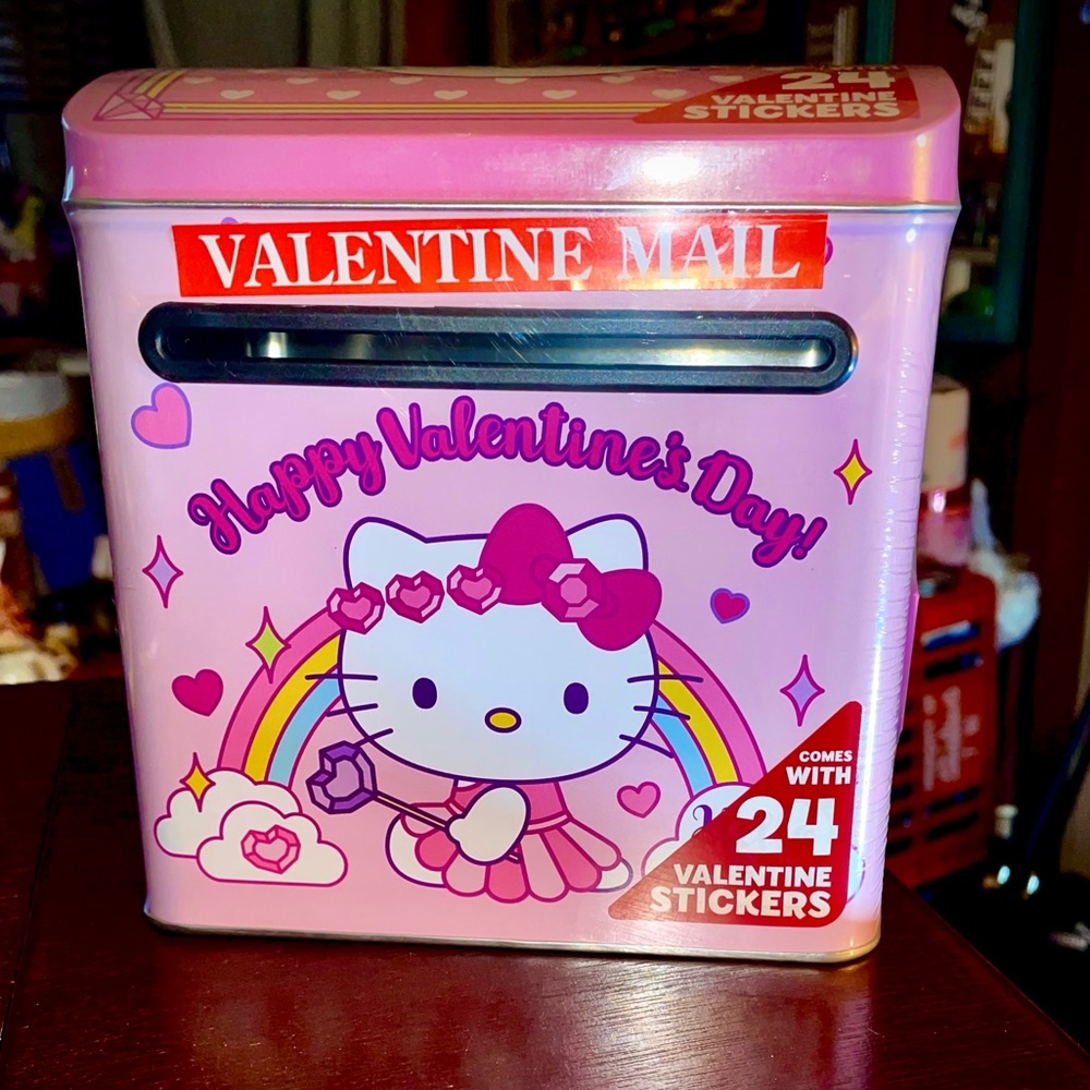 HELLO KITTY VALENTINE MAILBOX